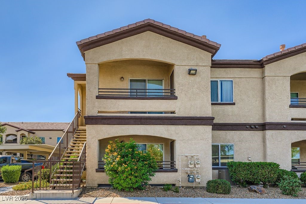 2291 West Horizon Ridge Parkway 10155