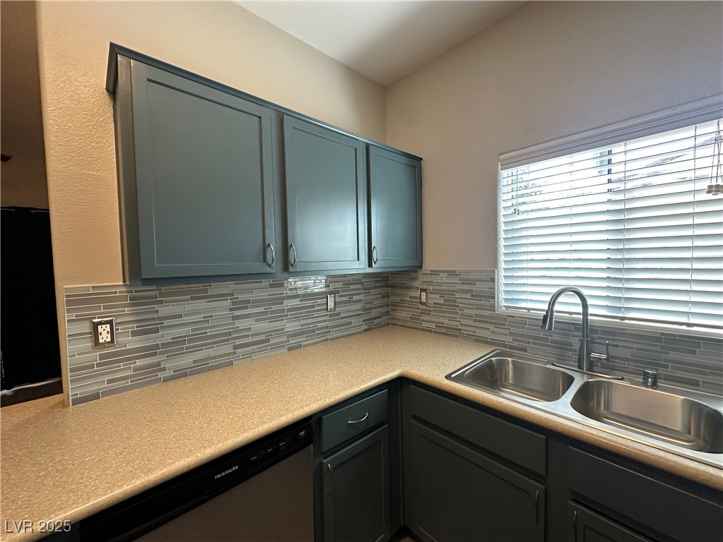 2291 West Horizon Ridge Parkway 10155