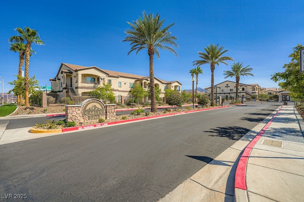 2291 West Horizon Ridge Parkway 10155