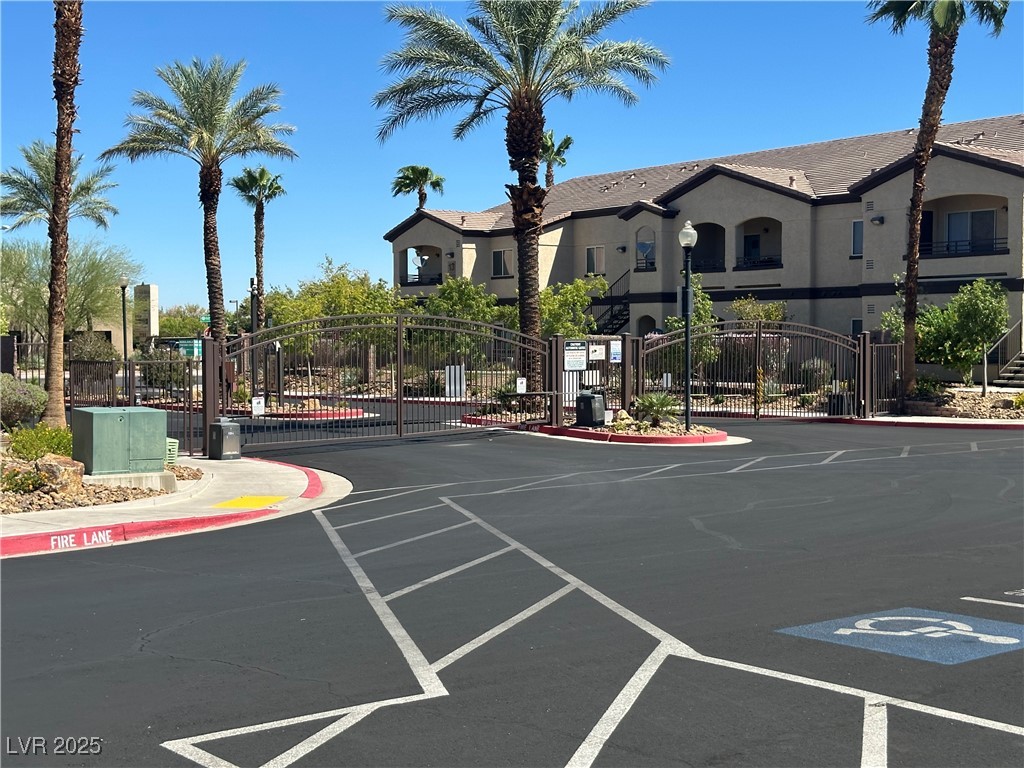 2291 West Horizon Ridge Parkway 10155