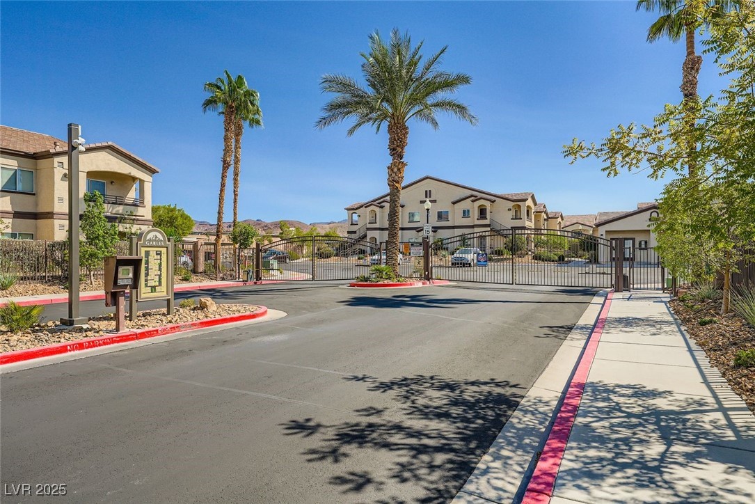 2291 West Horizon Ridge Parkway 10155