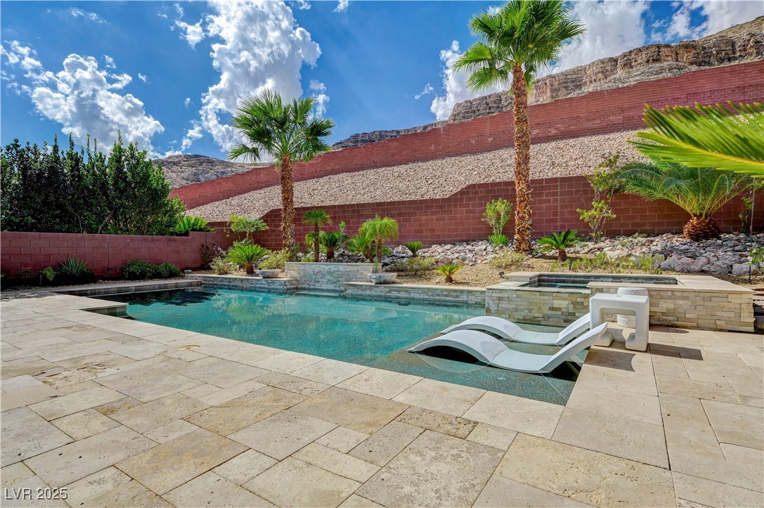 5671 Mesa Mountain Drive
