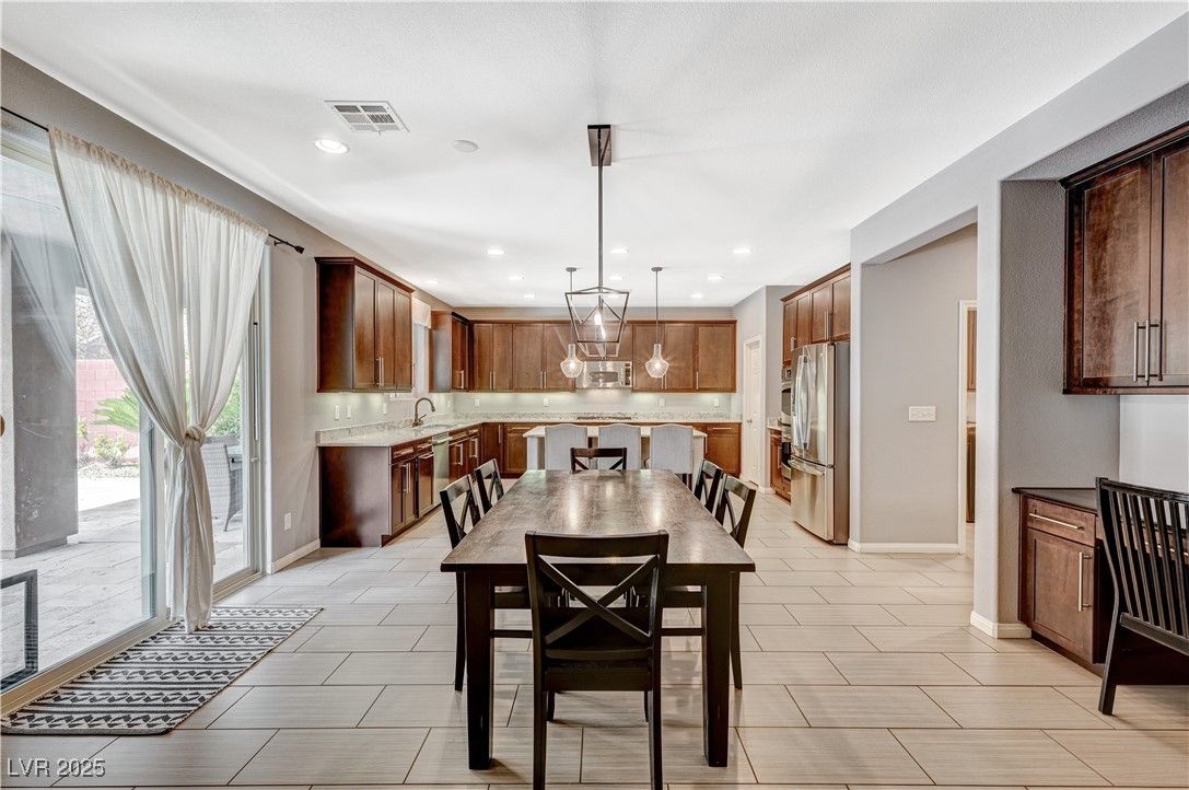 5671 Mesa Mountain Drive