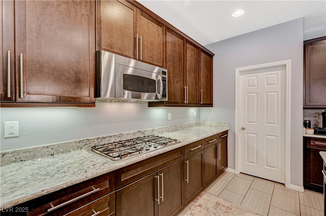 5671 Mesa Mountain Drive