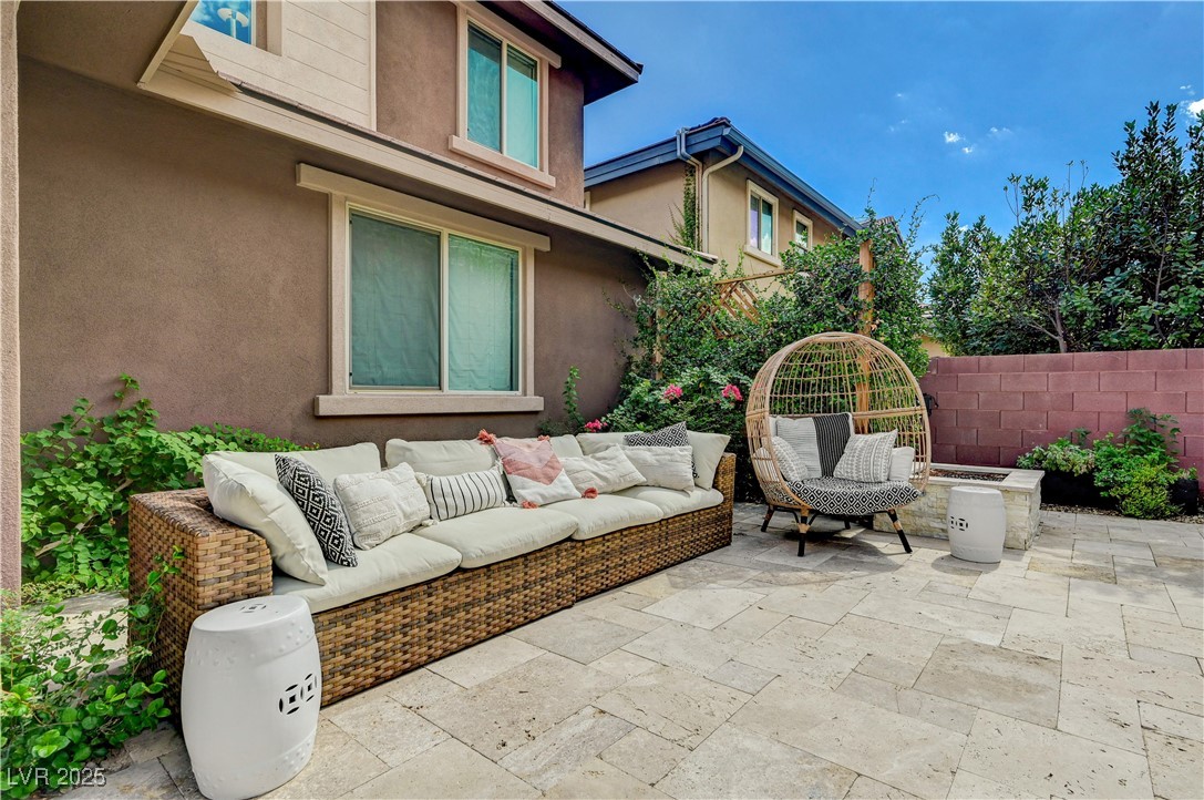 5671 Mesa Mountain Drive