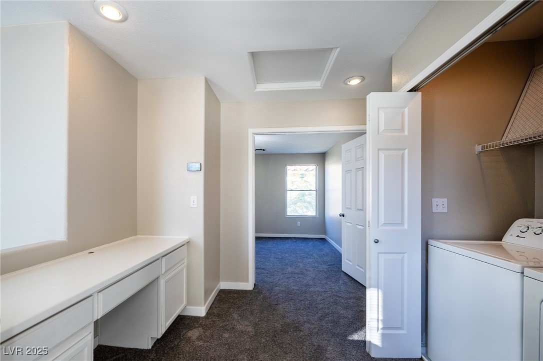 8177 Amphora Street