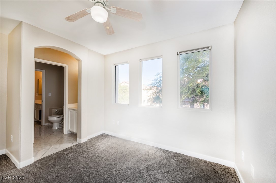 8177 Amphora Street