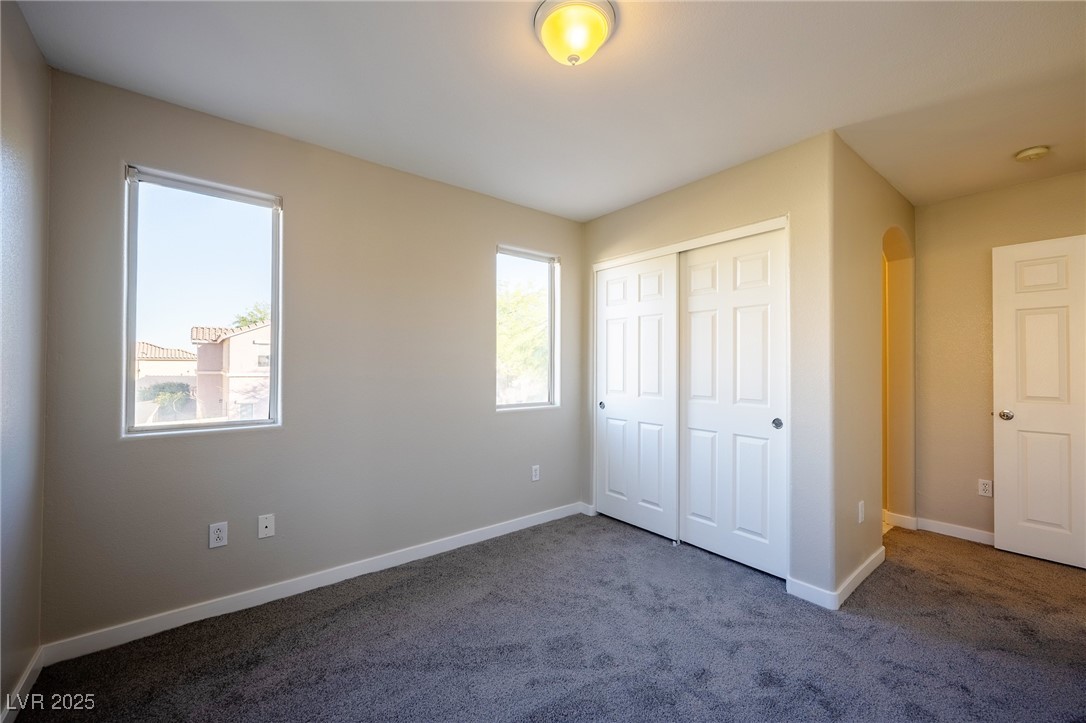 8177 Amphora Street