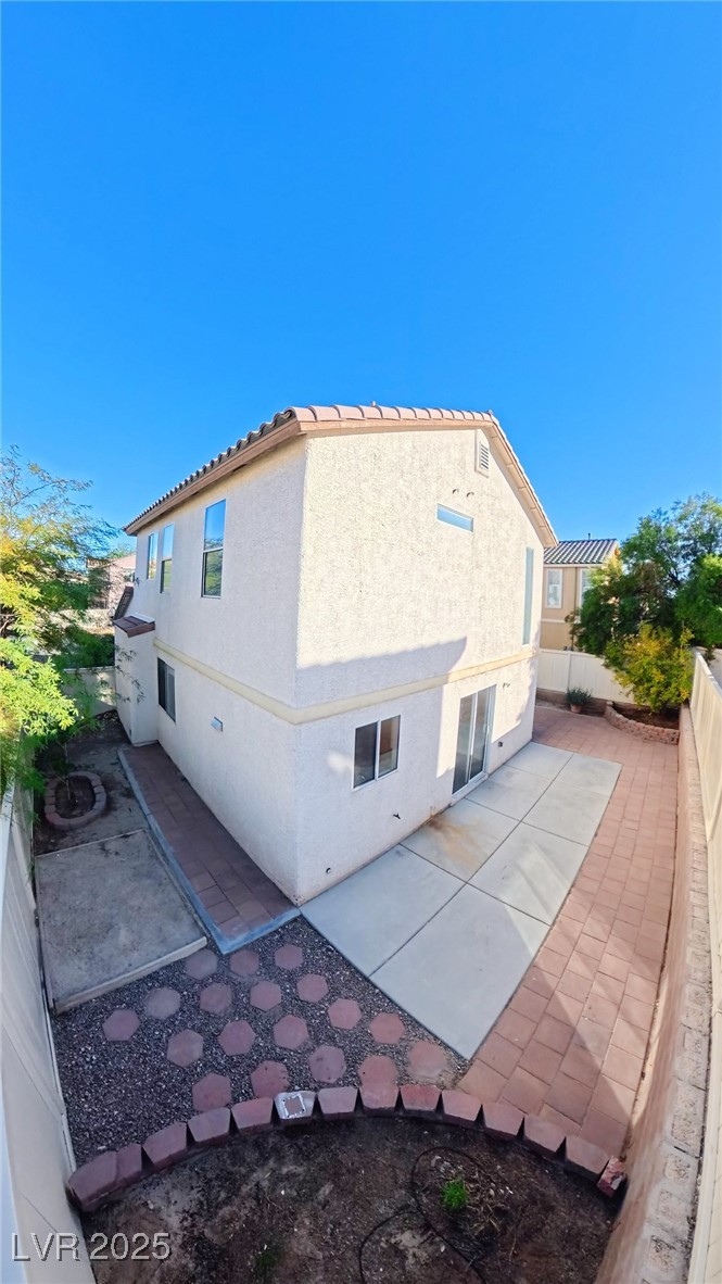 8177 Amphora Street