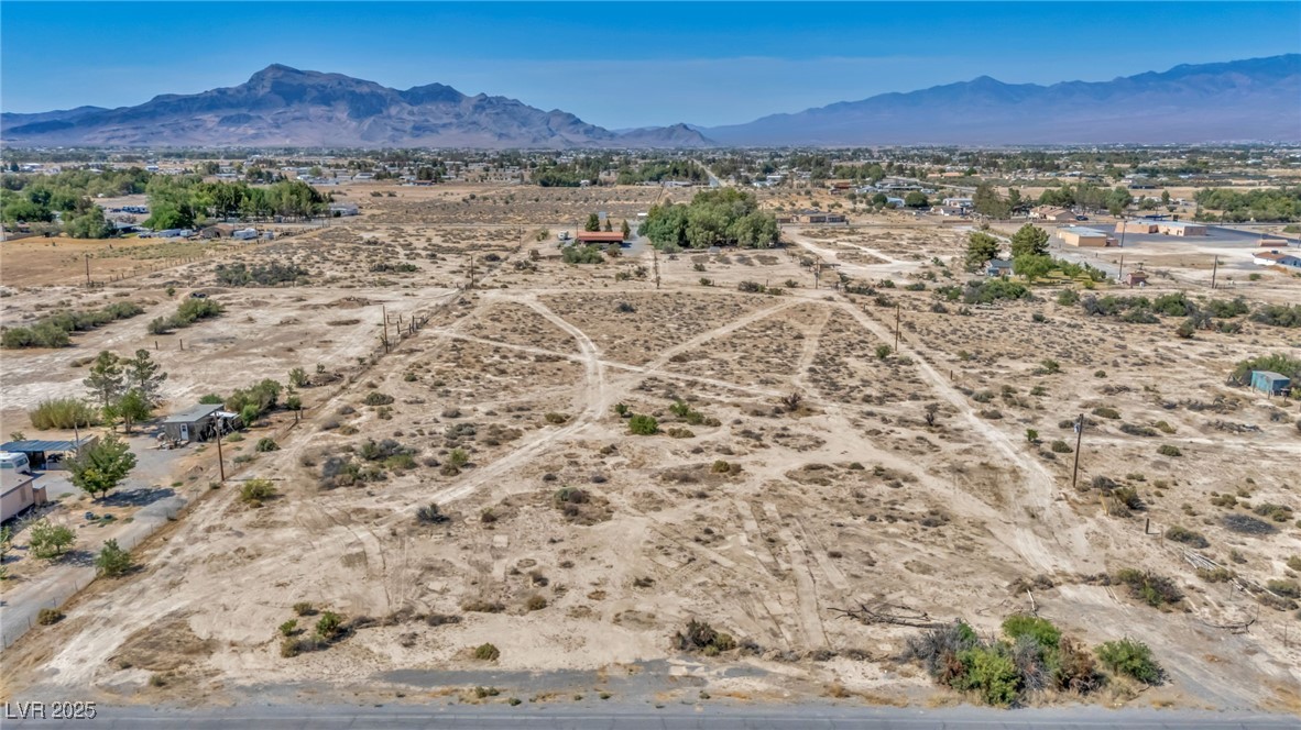 2090 Shady Lane