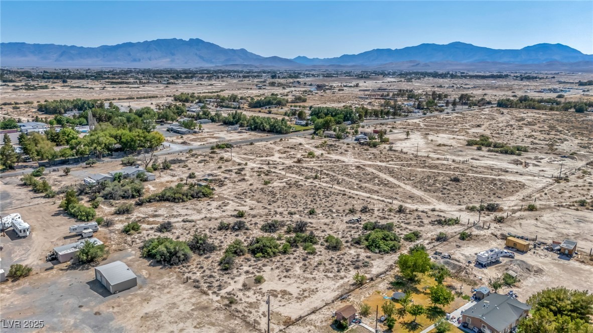 2090 Shady Lane