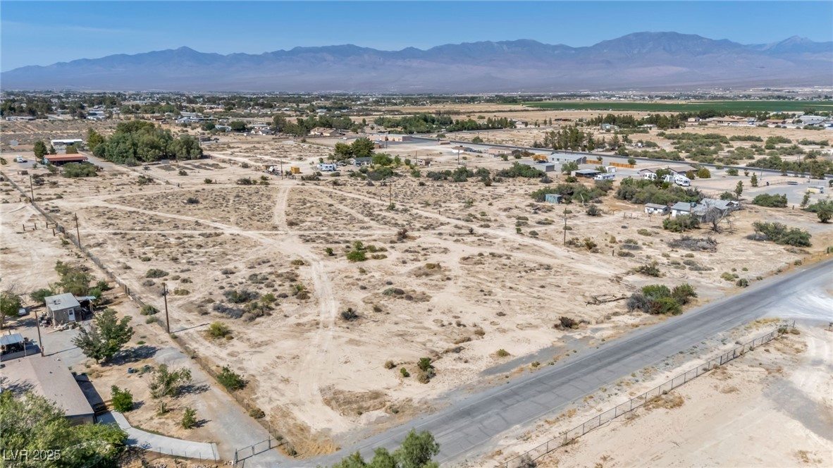 2090 Shady Lane