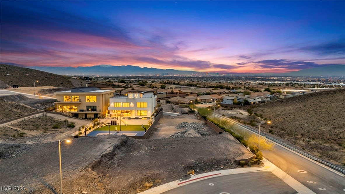 1046 Vincenzo Lane