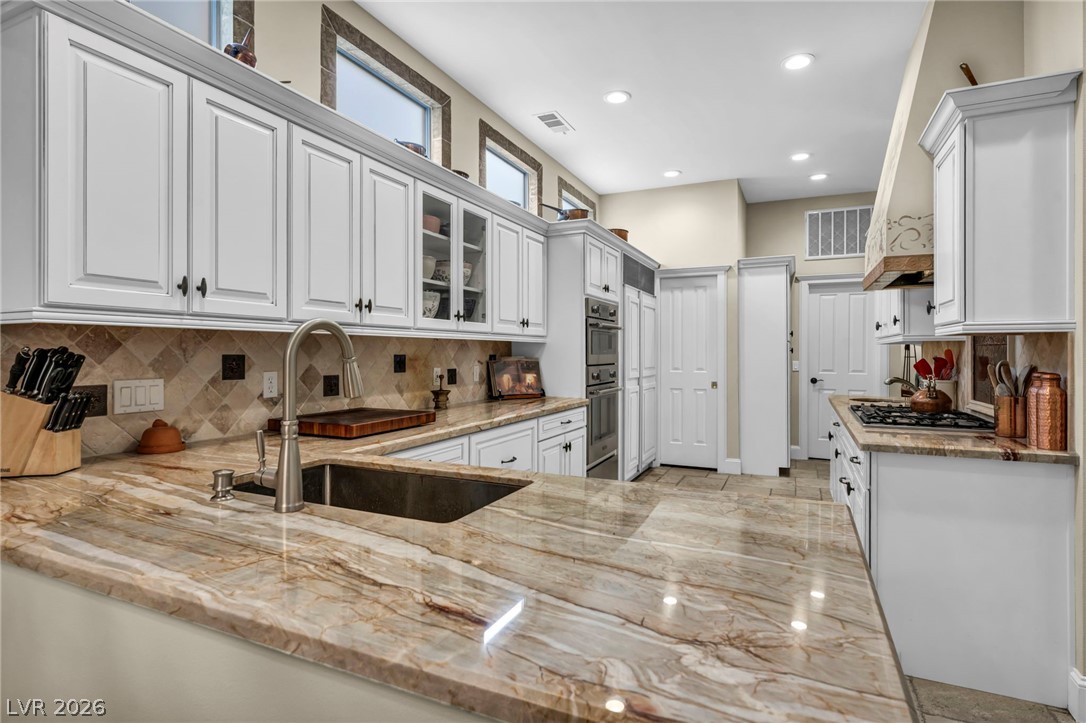 9048 Opus Drive