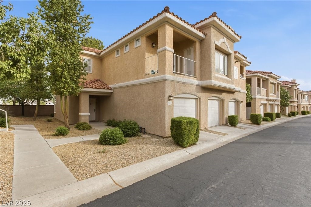 251 South Green Valley Parkway 5311