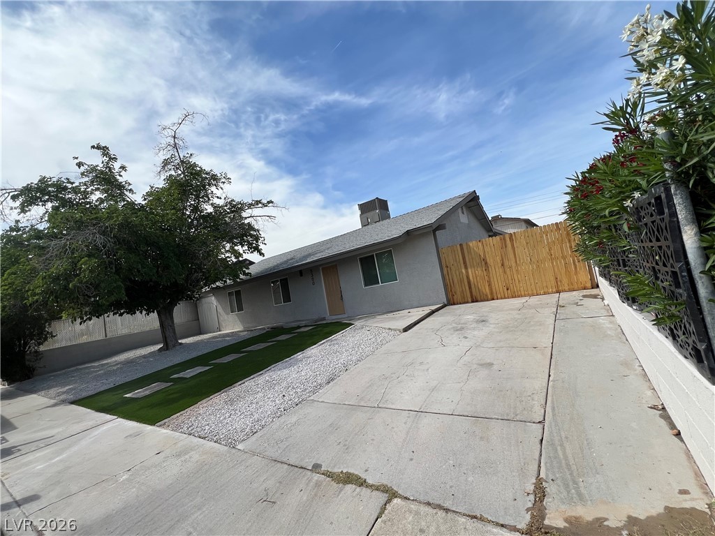 5300 Sugarfoot Avenue