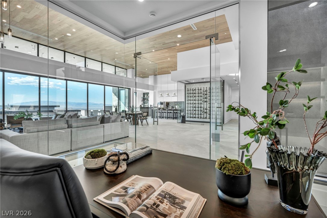 8 Cloudloft Court
