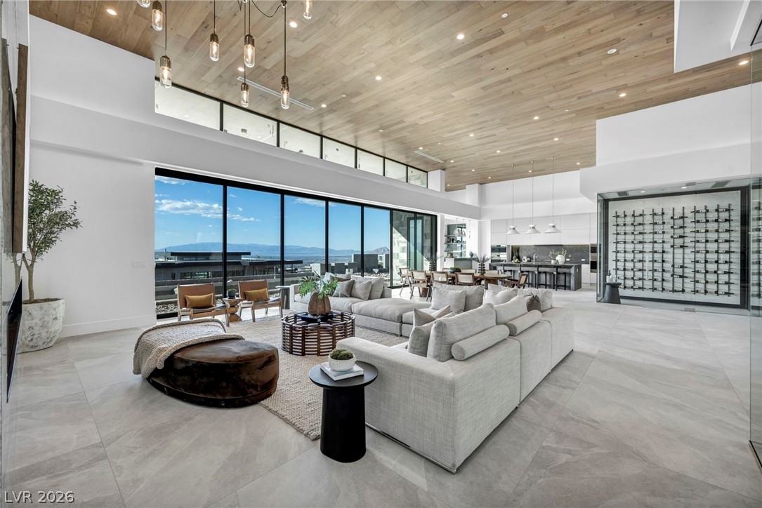 8 Cloudloft Court