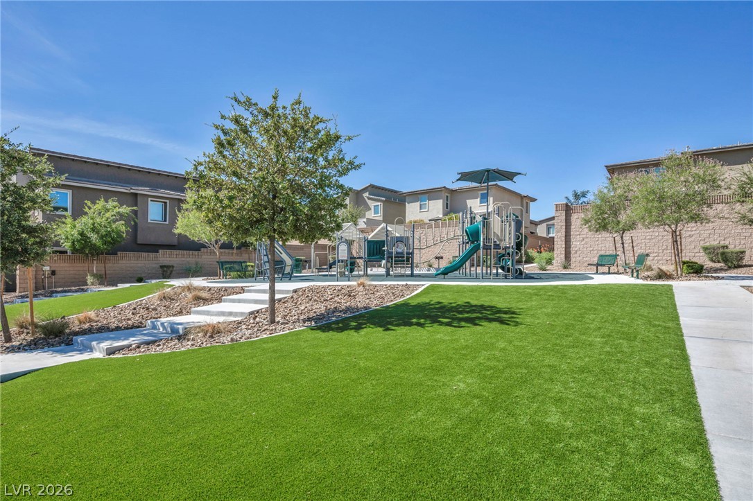 8843 Roadrunner Ravine Street