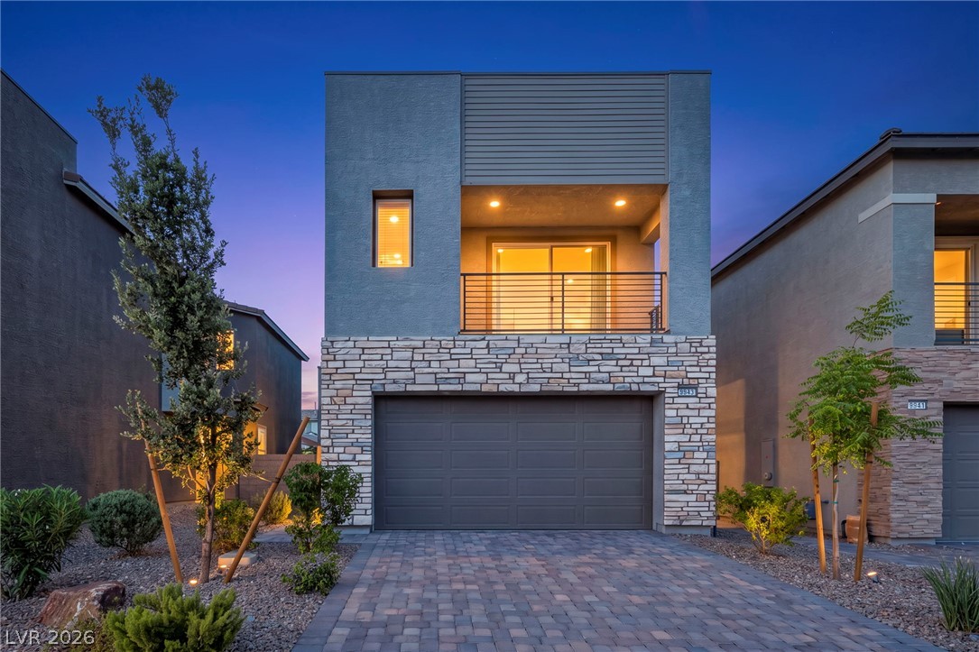 8843 Roadrunner Ravine Street