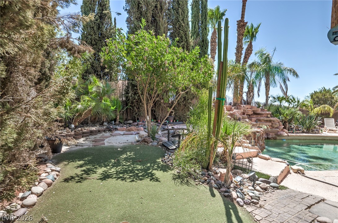 3486 Artemis Street