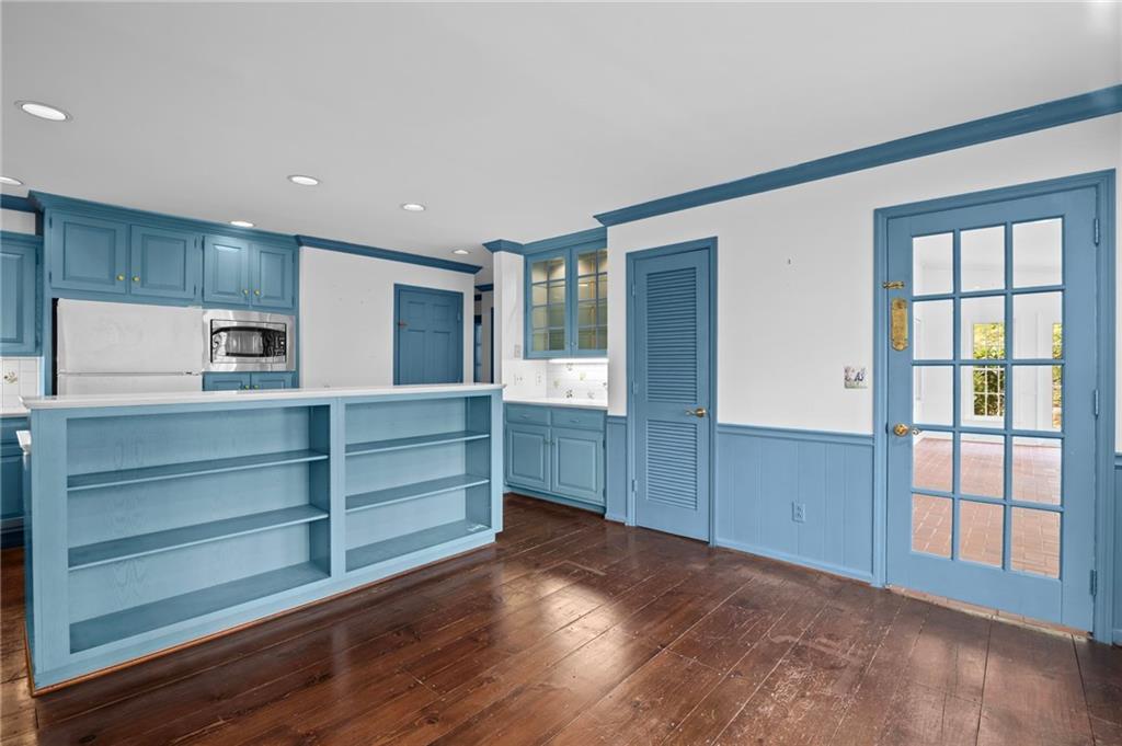 6255 Mountain Brook Lane