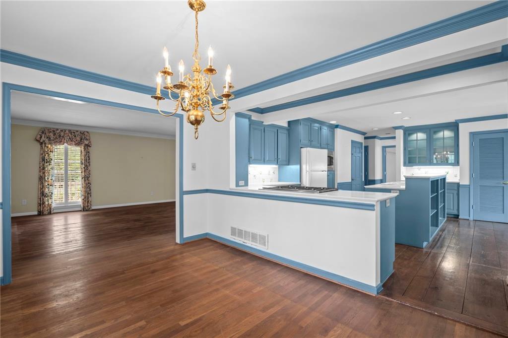 6255 Mountain Brook Lane