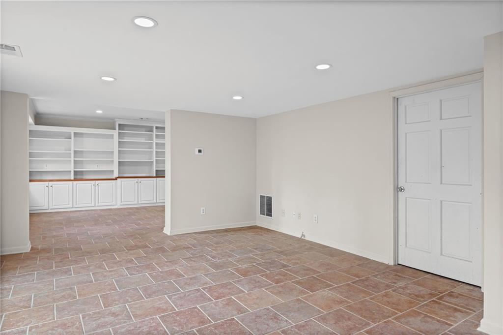 6255 Mountain Brook Lane