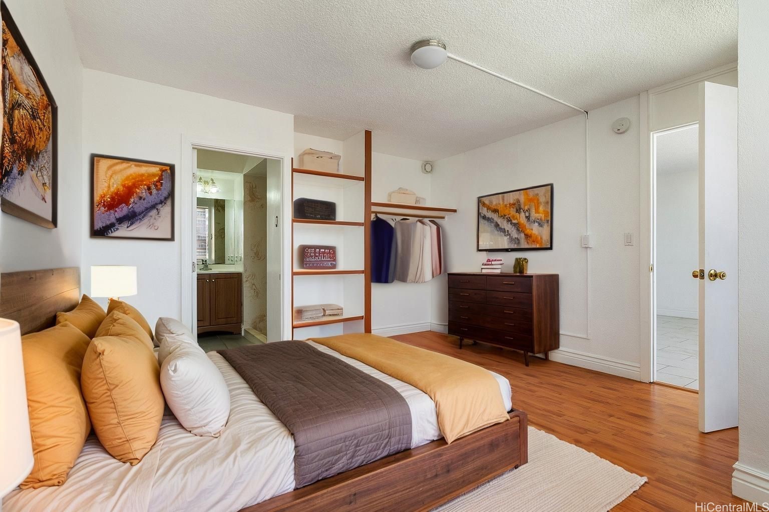 1515 Ward Avenue 304