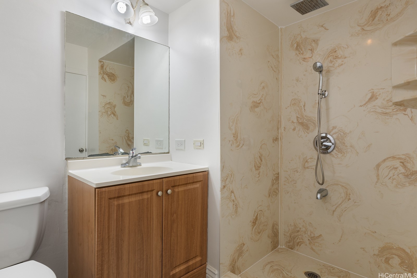 1515 Ward Avenue 304