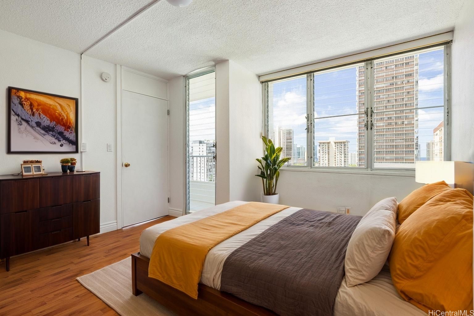 1515 Ward Avenue 304