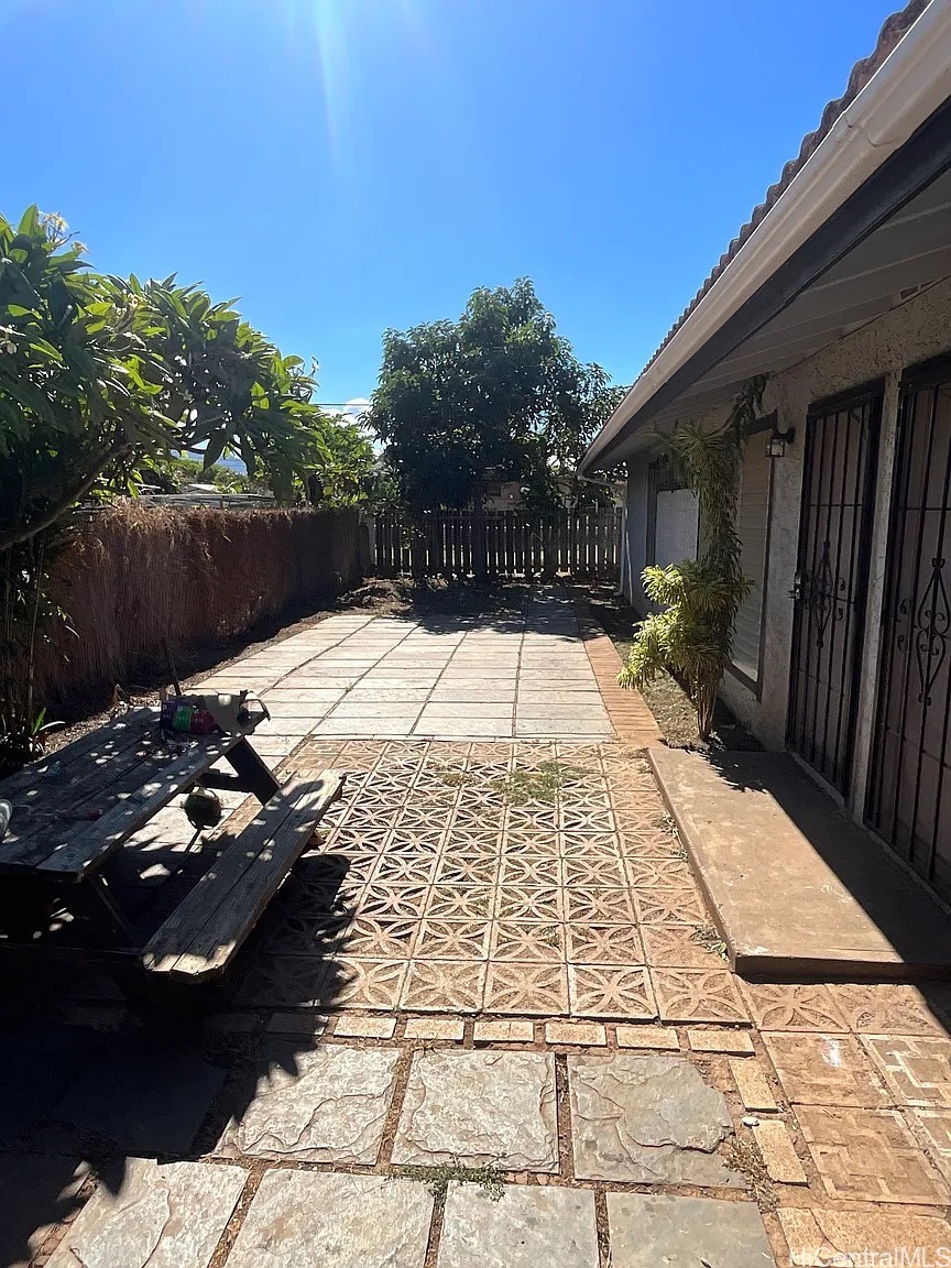 84-1111 Lahaina Street A