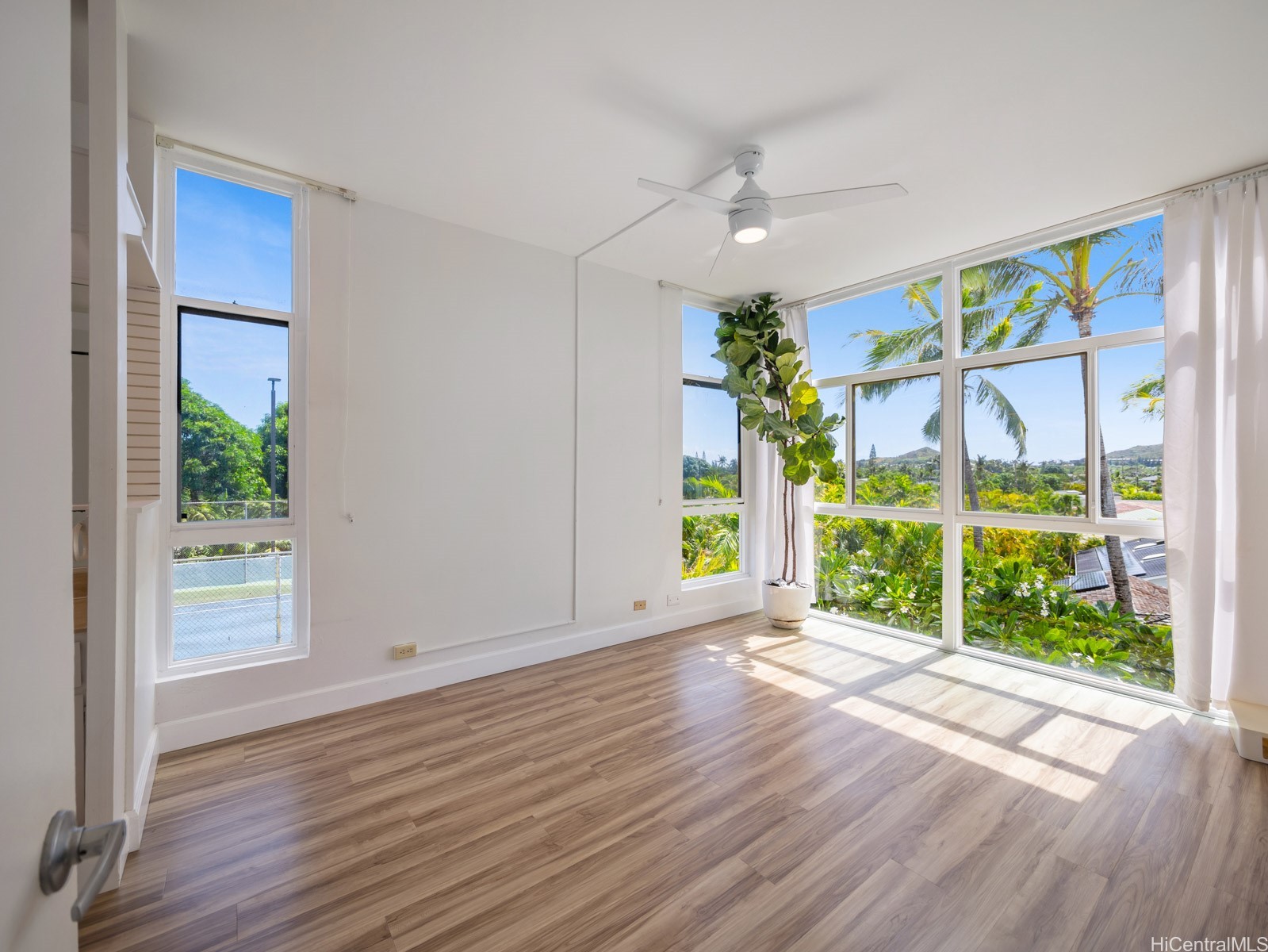 1030 Aoloa Place 412A