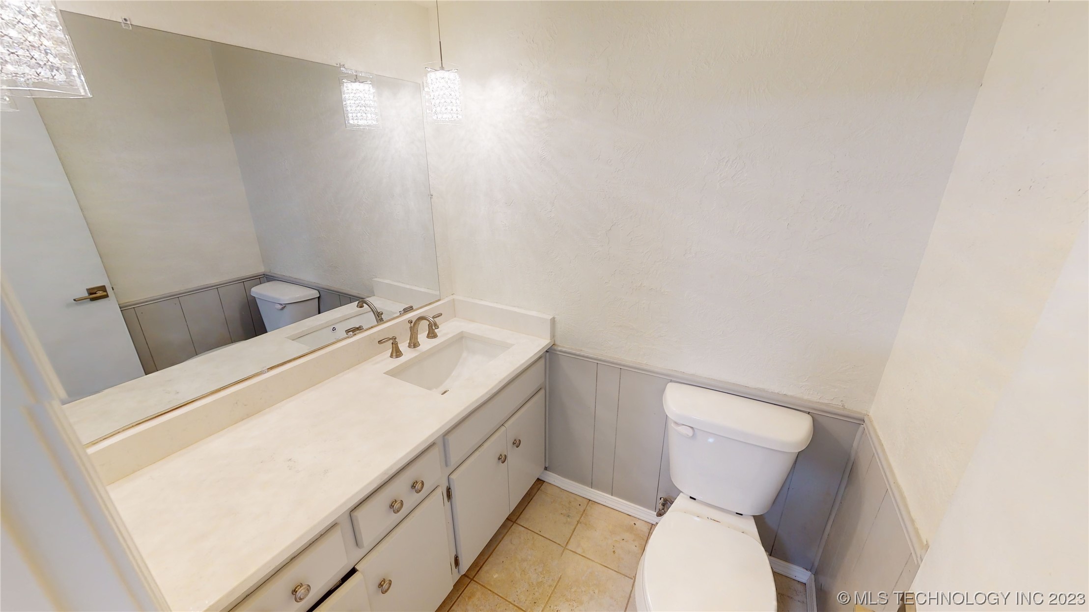 16340 County Road 1565