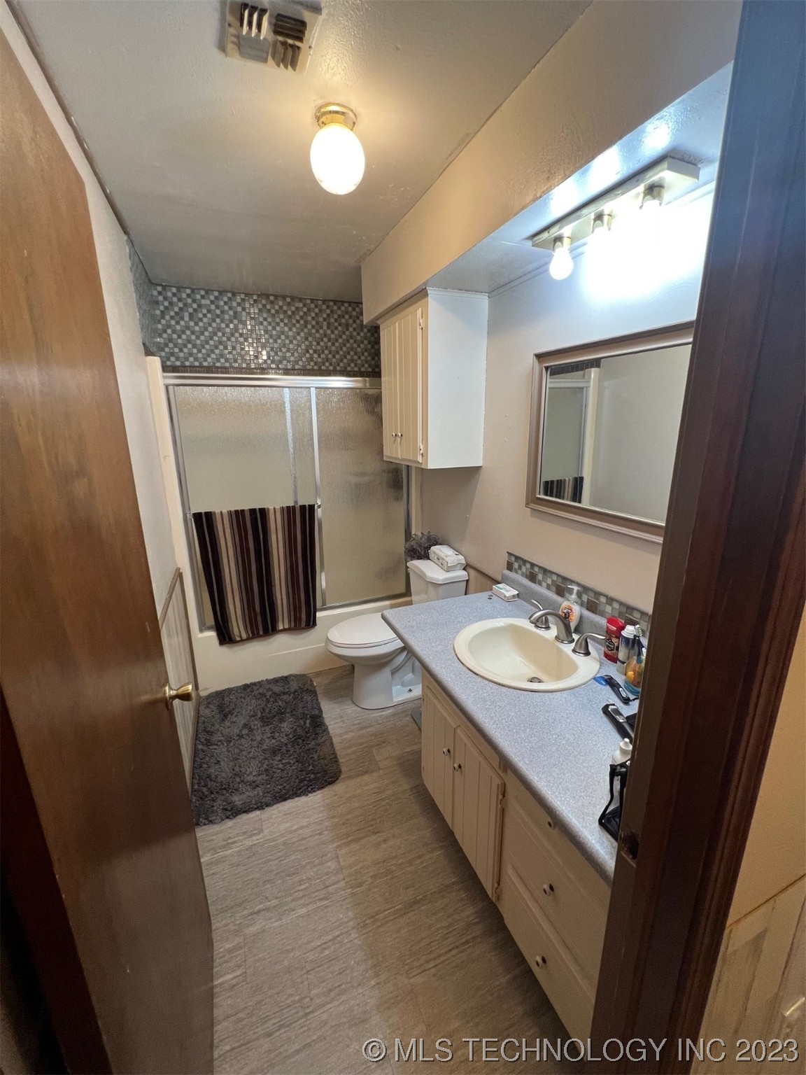 9777 County Road 1570