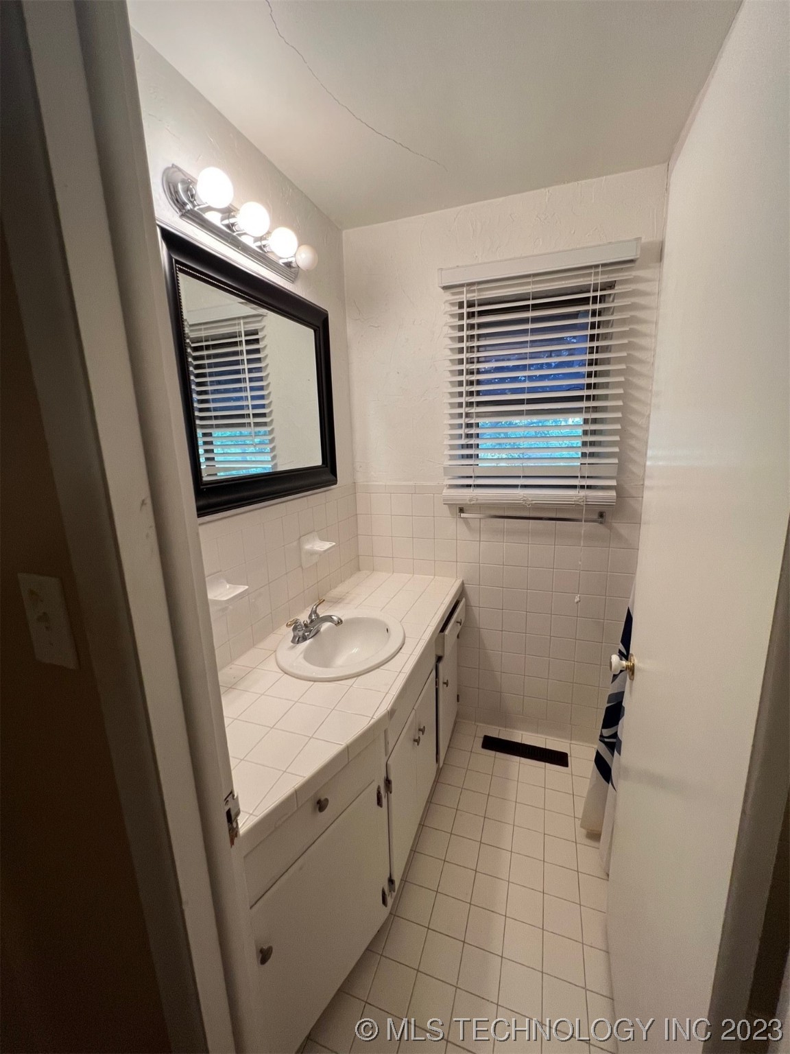 17945 County Road 1530