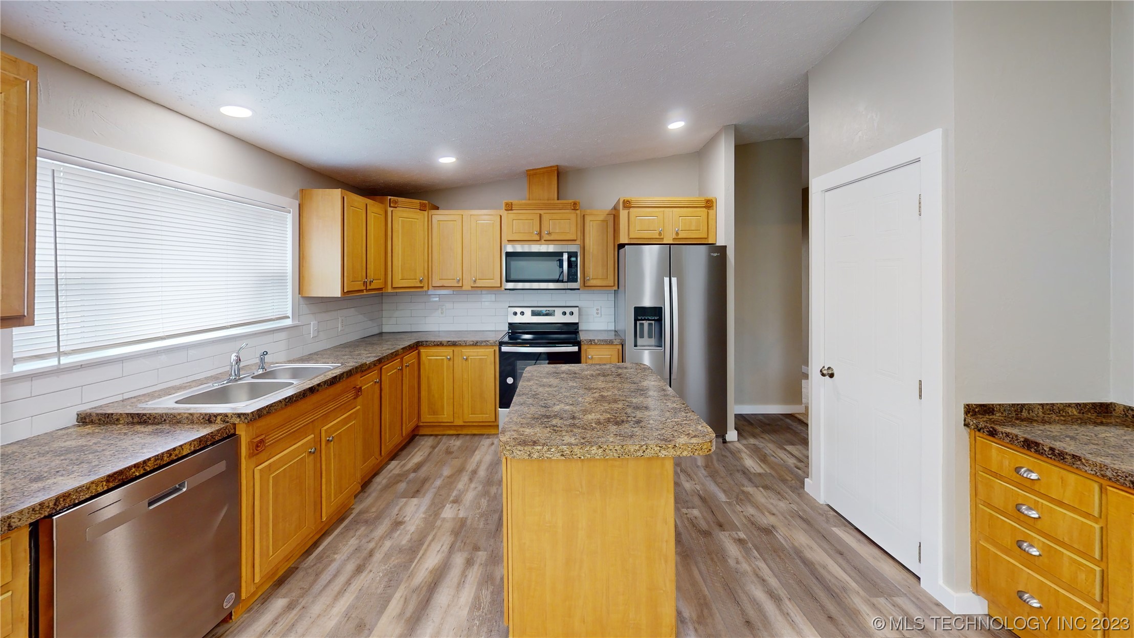 18939 County Road 1581