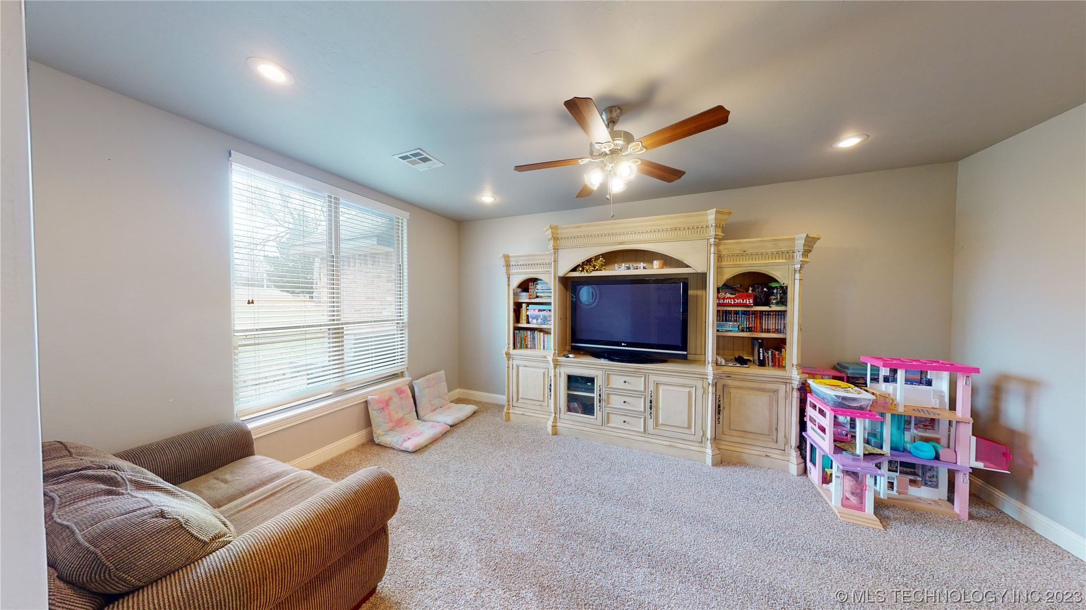 19083 County Road 1533