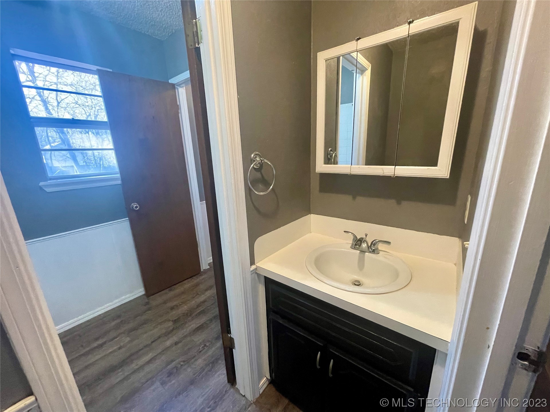 15795 County Road 1570