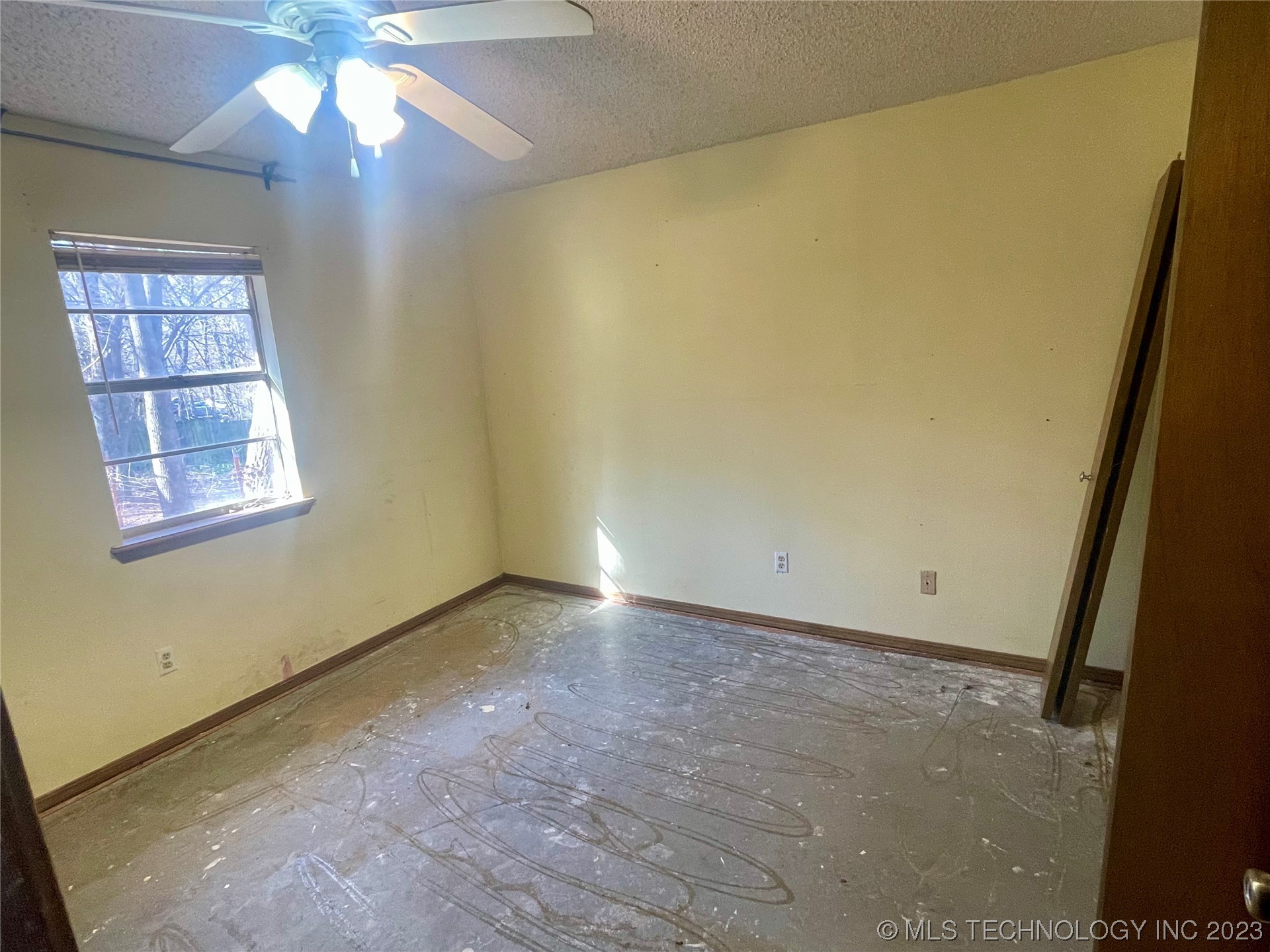 15795 County Road 1570