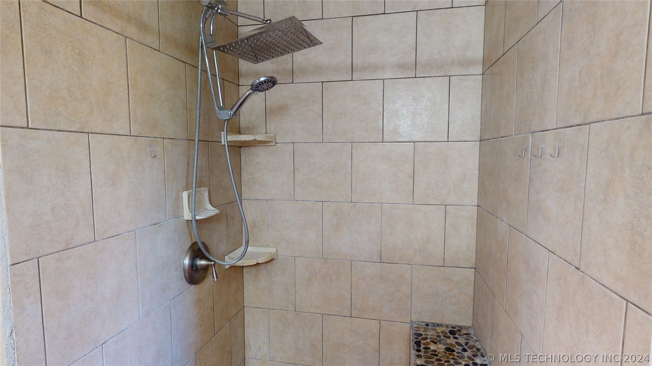 18640 County Road 3645 Loop