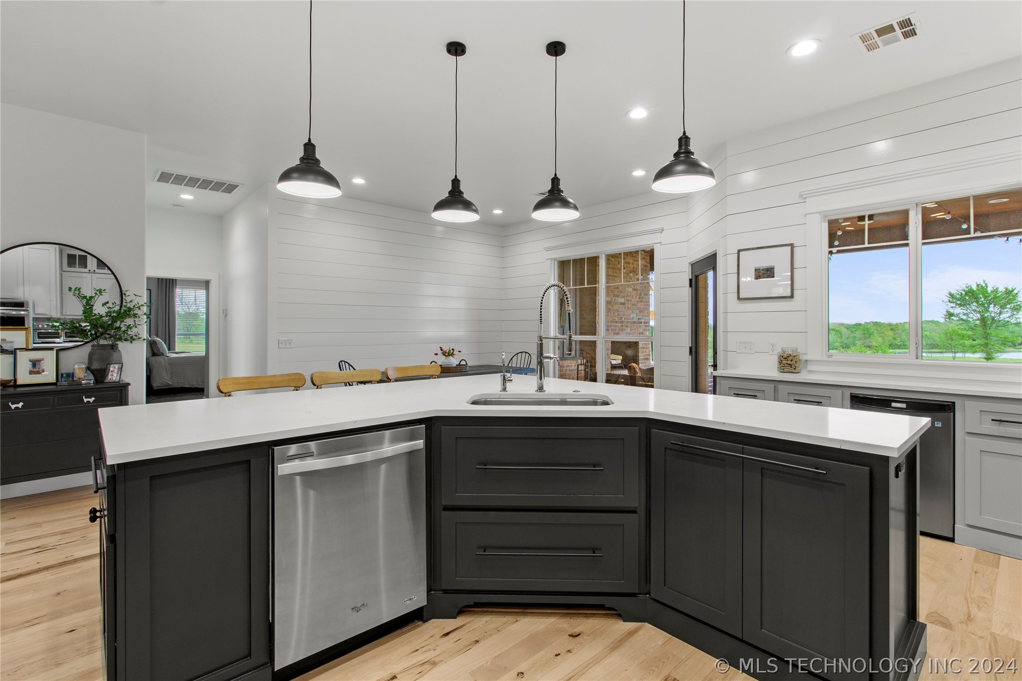 16198 County Road 3635