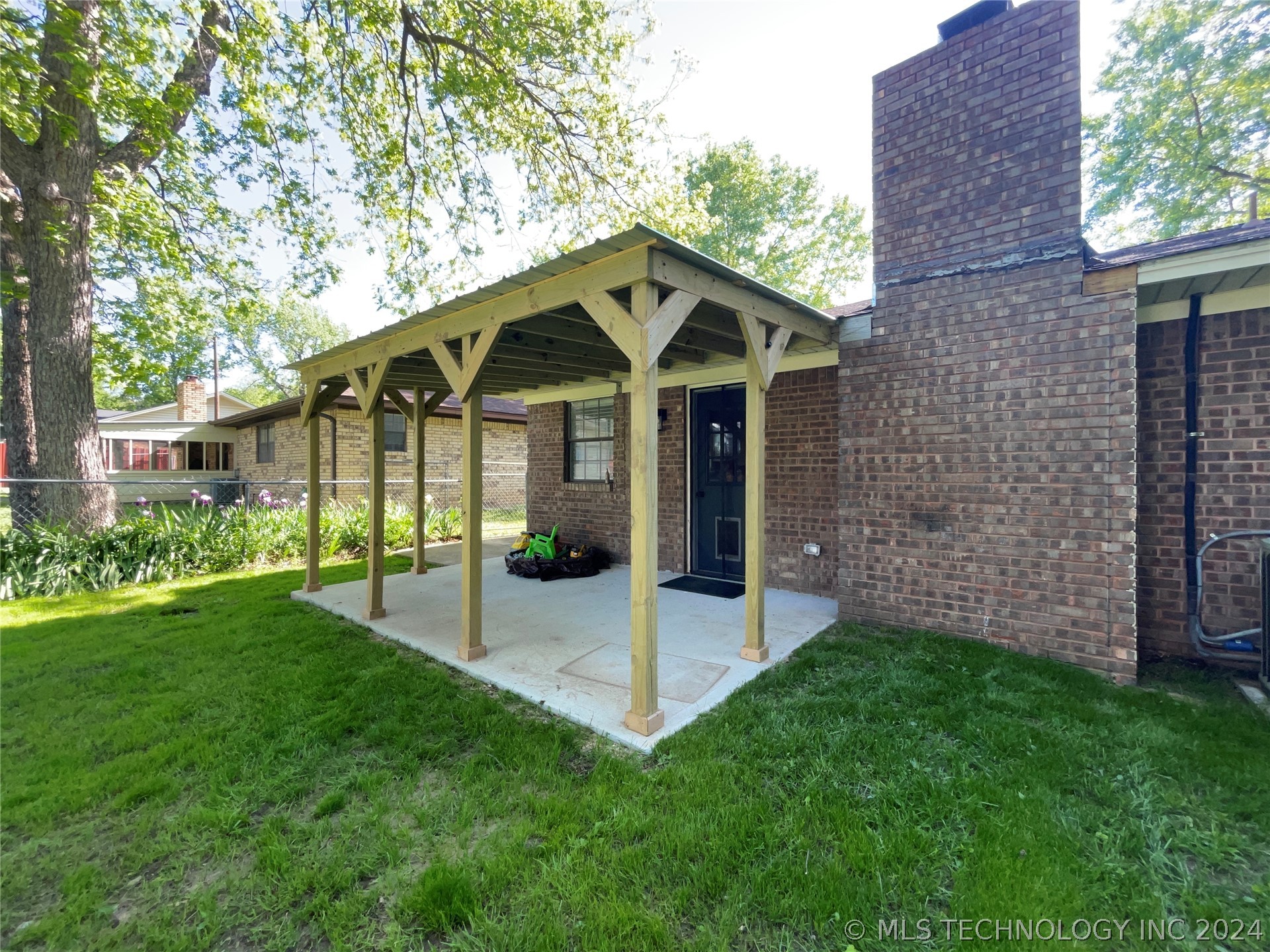 1709 Bois D Arc Lane