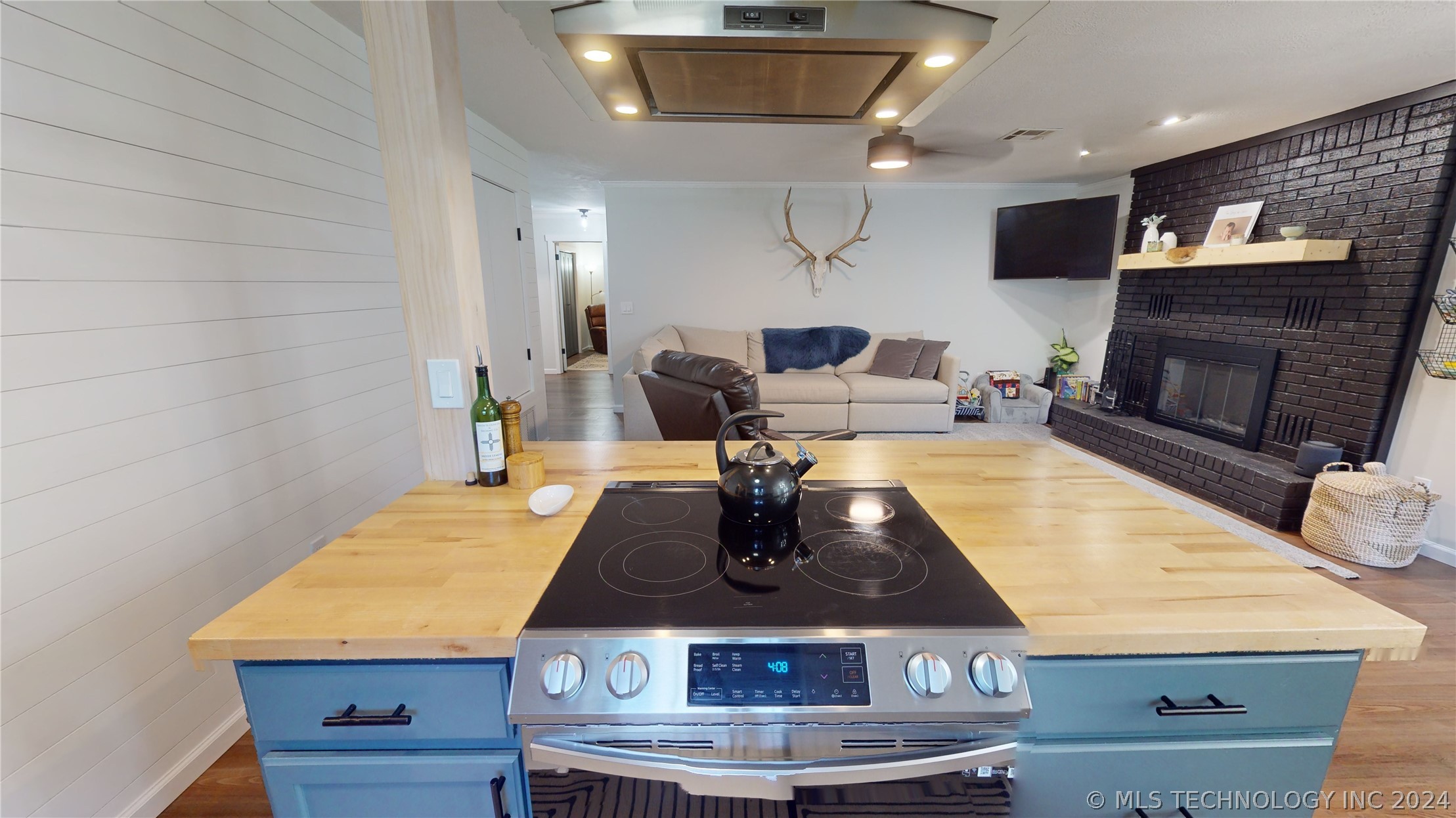 1709 Bois D Arc Lane