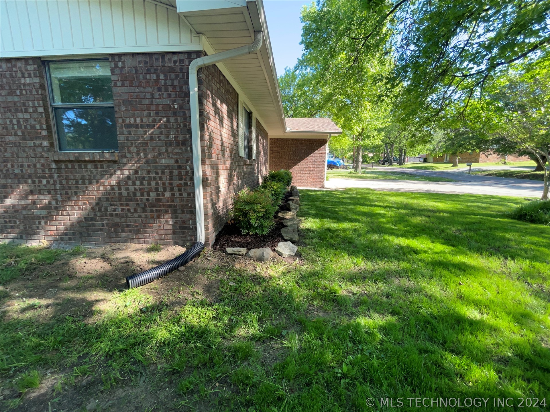 1709 Bois D Arc Lane