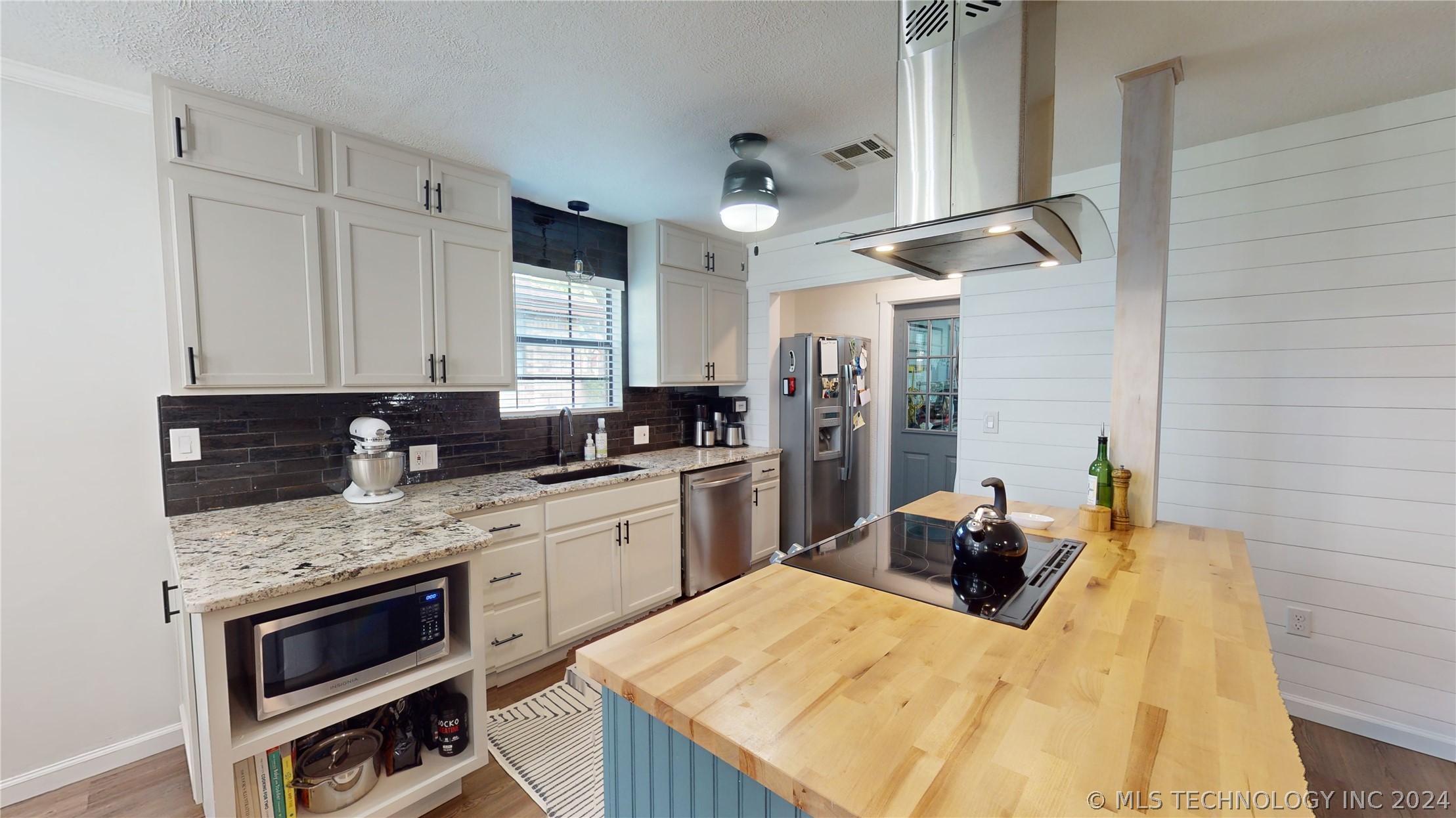 1709 Bois D Arc Lane