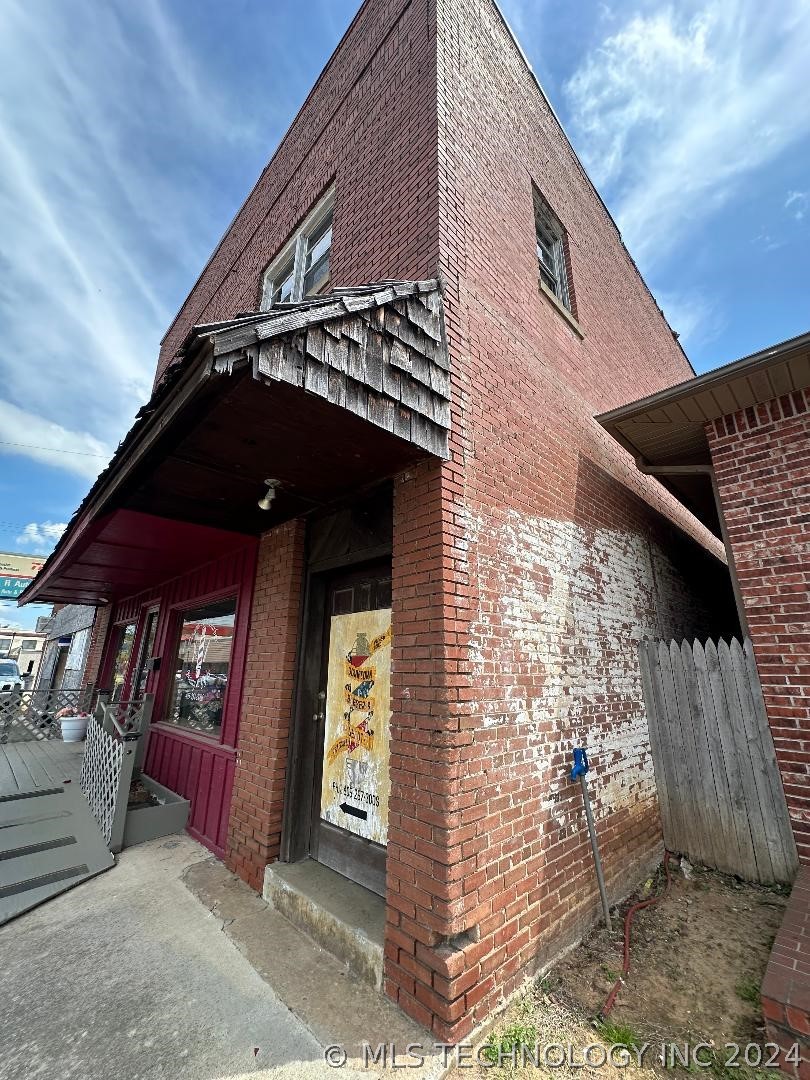 118 W 2nd Street