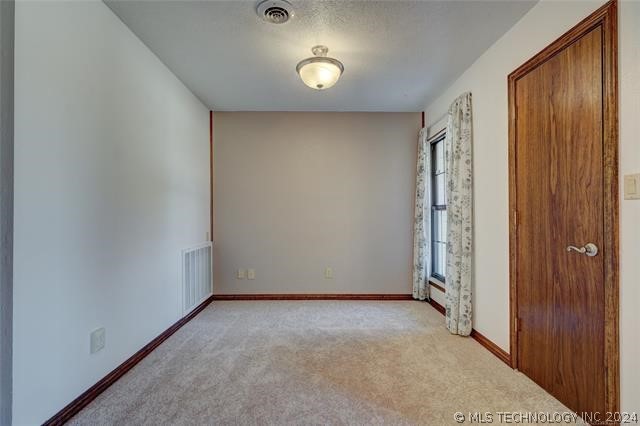 7183 Country Hollow