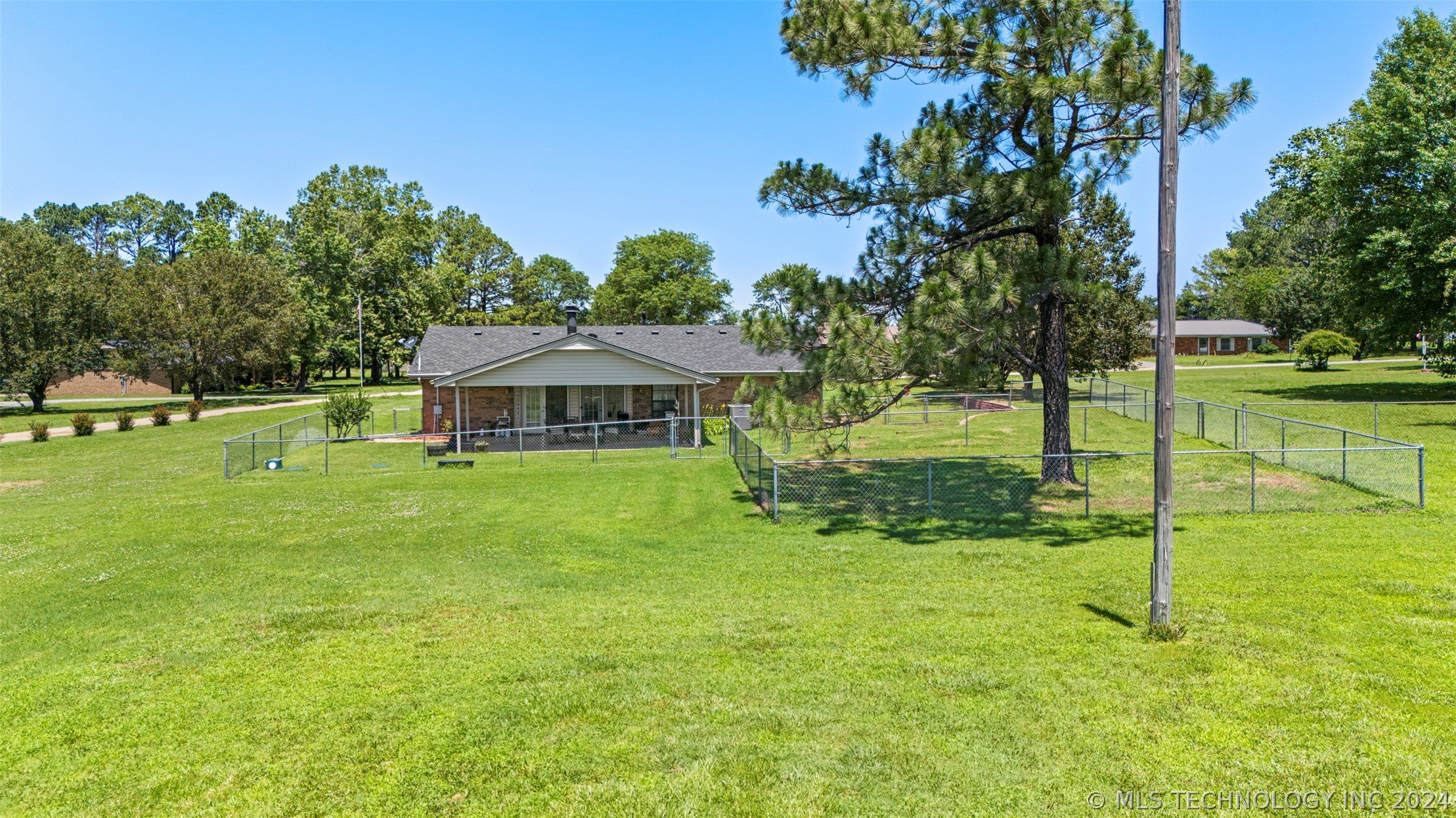 7183 Country Hollow