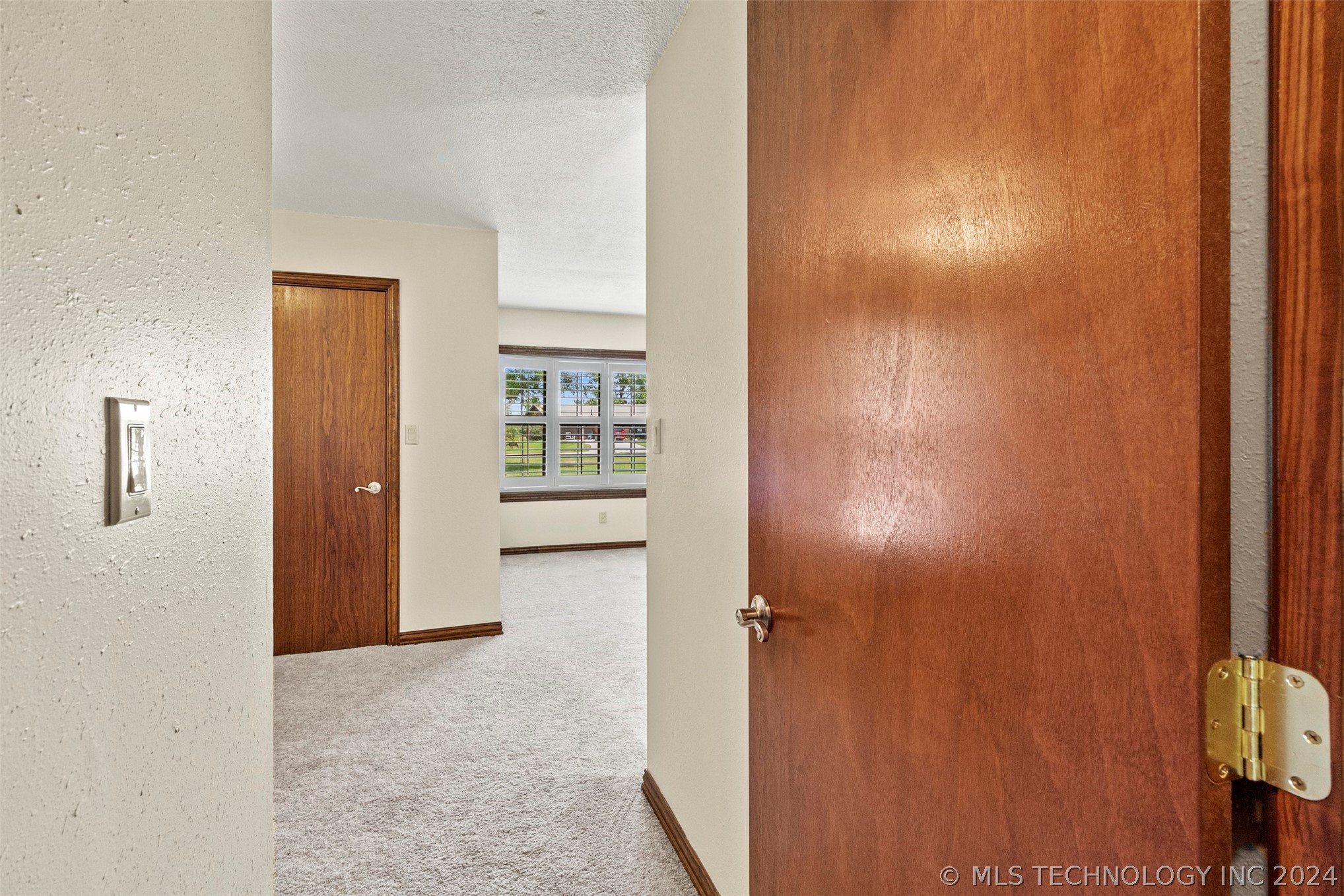 7183 Country Hollow